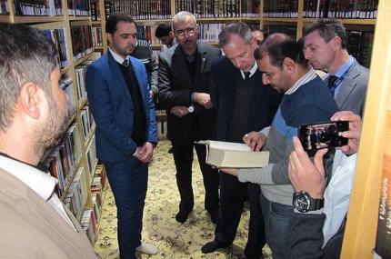 زيارة رئيس بعثة (منظمة الهجرة الدولية / العراق) لمكتبة الروضة الحيدرية