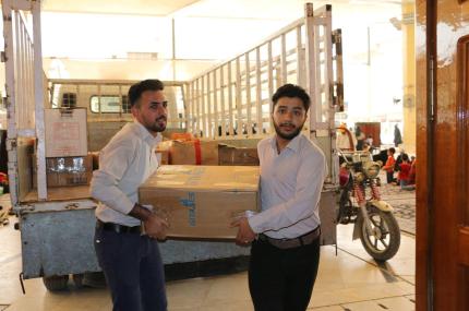 مكتبة الدكتور باسم باقر جريو في أروقة مكتبة الروضة الحيدرية