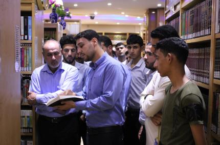 معتمدي المرجعية في محافظة البصرة في ضيافة مكتبة الروضة الحيدرية 