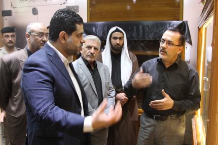 وزير الهجرة والمهجرين والوفد المرافق له يزور مكتبة الروضة الحيدرية  ‏