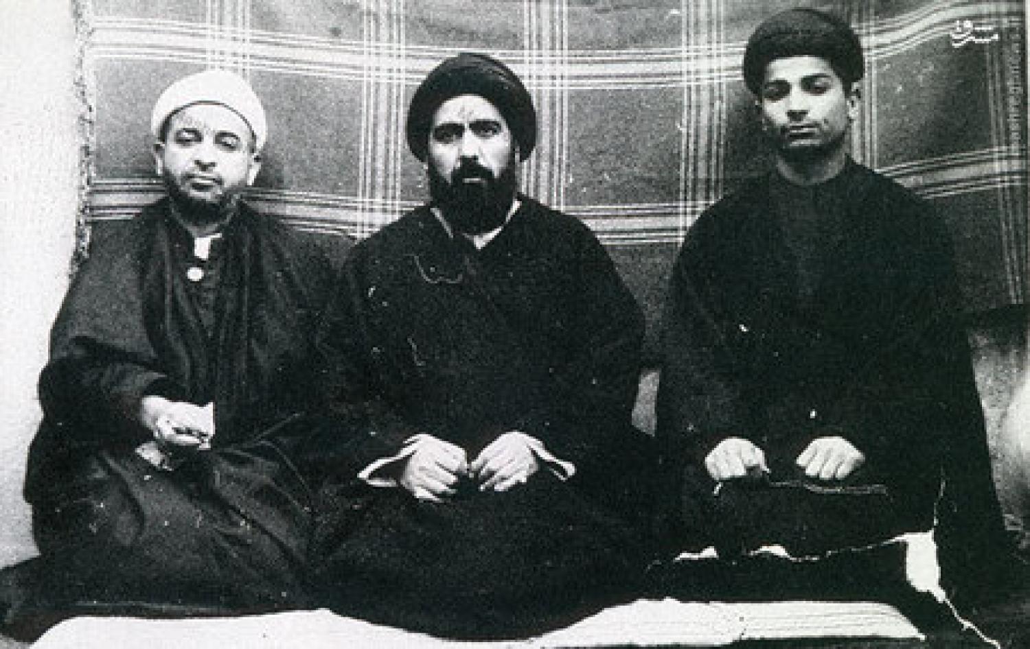 السيد الخوئي ( قدس سره ) ايام شبابه 