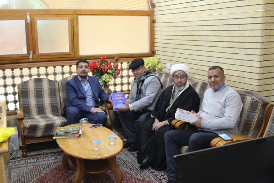 العتبة العباسية المقدسة - مركز ابو الفضل العباس (عليه السلام) في ضيافة مكتبة الروضىة الحيدرية 