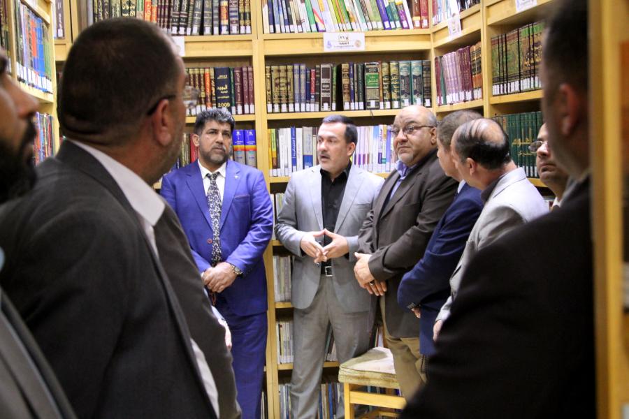 وفد من الاشراف التربوي لمحافظة بغداد الكرخ الثالثة يزور مكتبة الروضة الحيدرية 