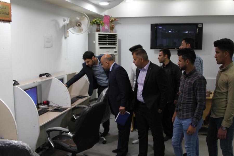 أساتذة وطلاب كلية الهندسة جامعة الكوفة في رحاب مكتبة الروضة الحيدرية ‏