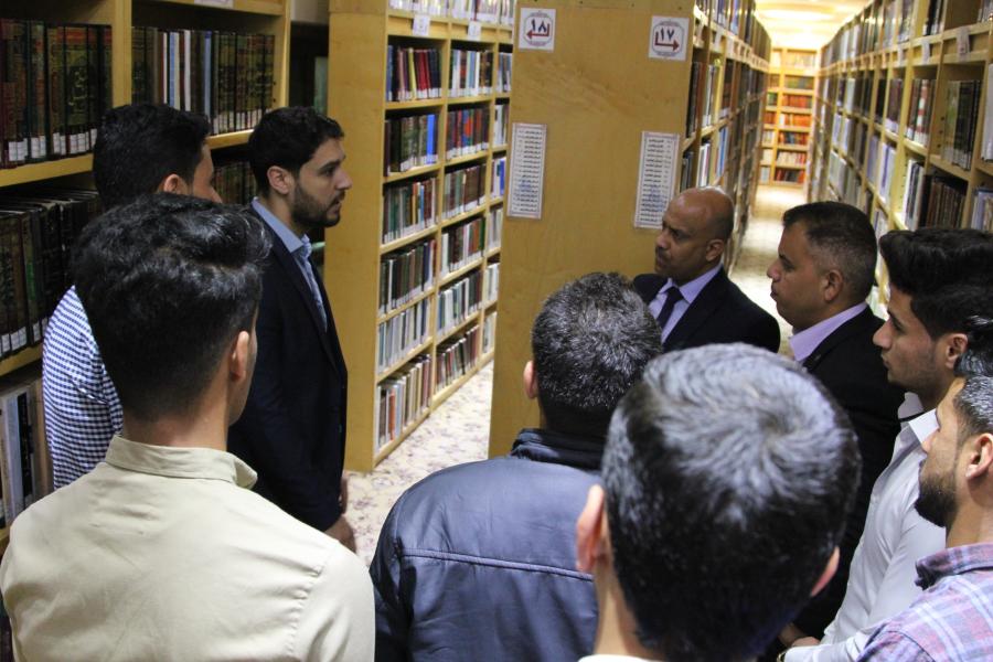 أساتذة وطلاب كلية الهندسة جامعة الكوفة في رحاب مكتبة الروضة الحيدرية ‏