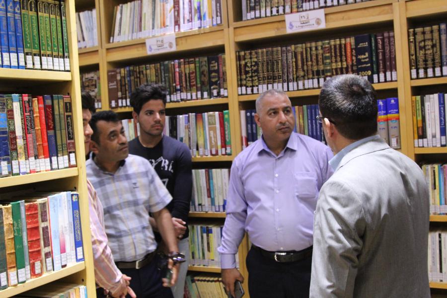زيارة أساتذة وطلاب جامعة بابل كلية الأداب مكتبة الروضة الحيدرية 
