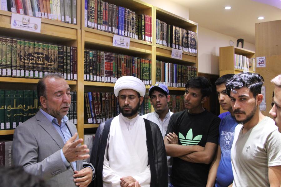 طلاب جامعة المثنى في ضيافة مكتبة الروضة الحيدرية 