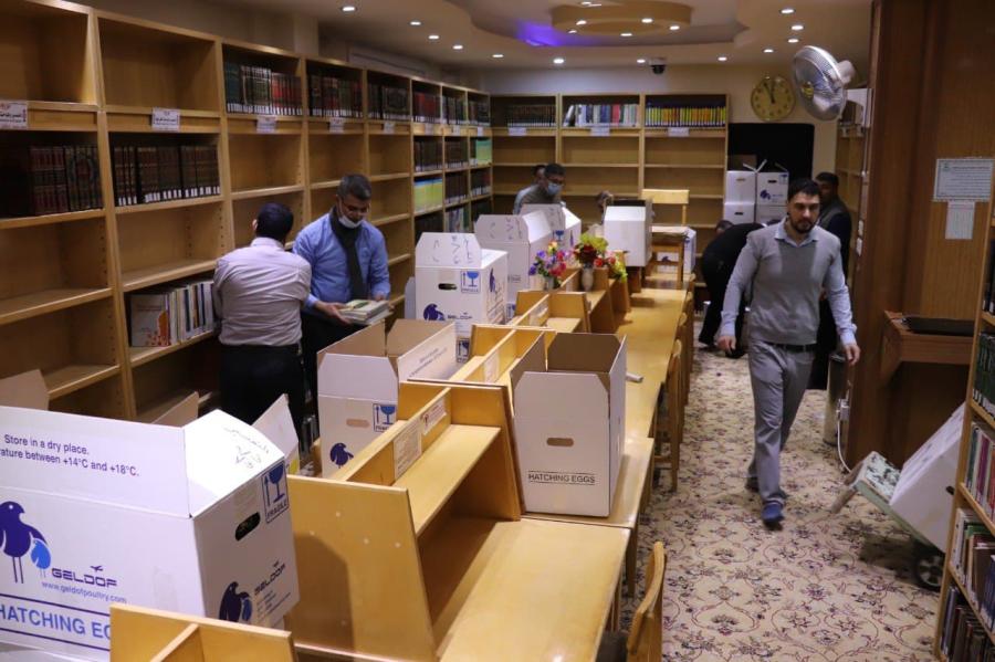 مكتبة الروضة الحيدرية تستنفر جهودها لانتقالها إلى مقرّها الجديد في صحن فاطمة(عليها السلام)