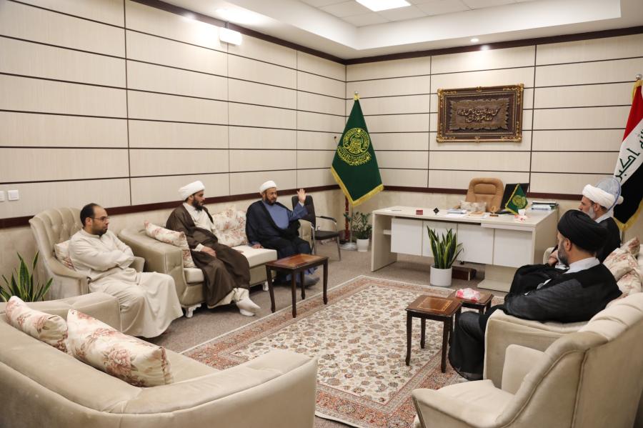 مكتبة الروضة الحيدرية تستقبل سماحة العلامة الخطيب الحسيني الشيخ إبراهيم النصيراوي