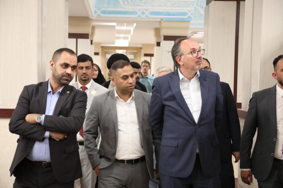 المكتبة الحيدرية تسـتقبل الوفـود الأوربية