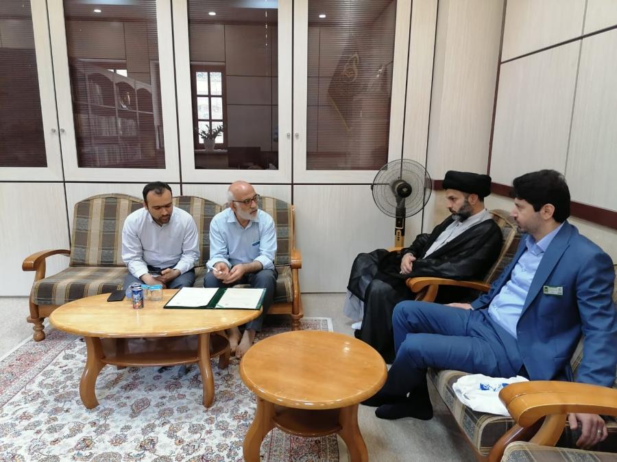 مكتبة الروضة الحيدرية تستقبل مسؤول مكتبة أمير المؤمنين (عليه السلام) التخصصية في مشهد المقدسة