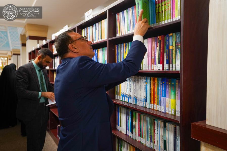 وفود جامعية تزور مكتبة الروضة الحيدرية في العتبة العلوية المقدسة