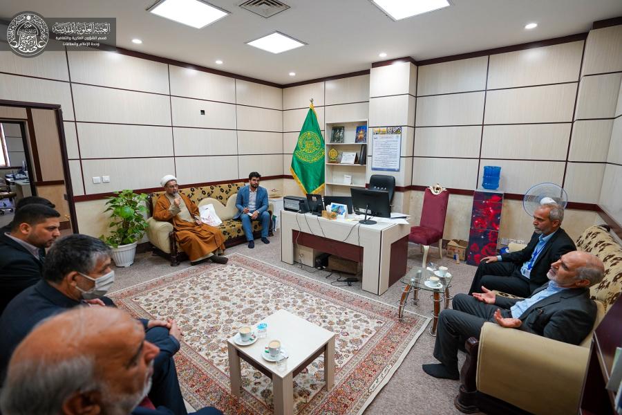 وفد أكاديمي من جامعة شيراز الدولية يزور قسم الشؤون الفكرية والثقافية في العتبة العلوية المقدسة