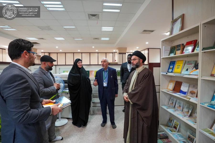 مستبصرة من إيطاليا تزور قسم الشؤون الفكرية والثقافية في العتبة العلوية المقدسة