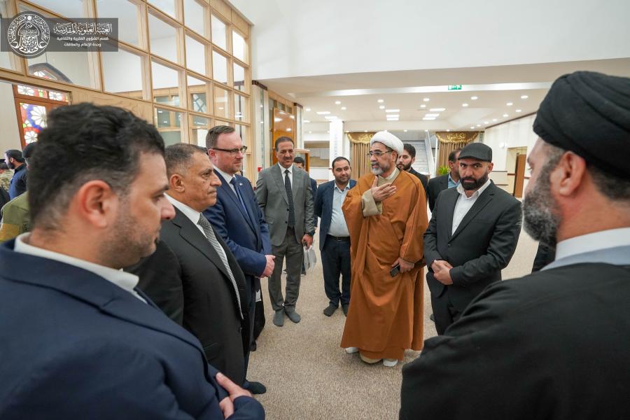 وفد فريق تعزيز المسائلة عن جرائم (داعش) يزور مكتبة الروضة الحيدرية في العتبة العلوية المقدسة