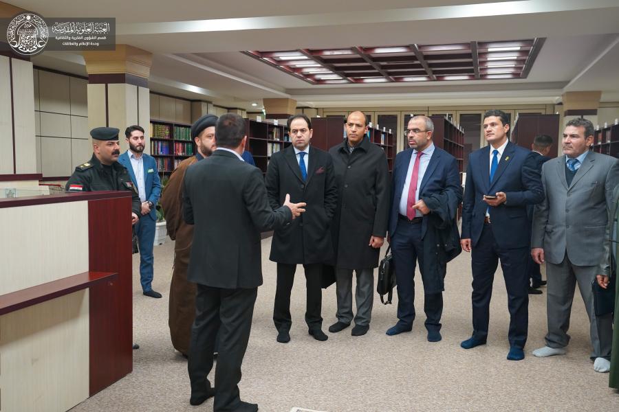 وفد مجلس حكماء المسلمين من مصر يزور مكتبة الروضة الحيدرية