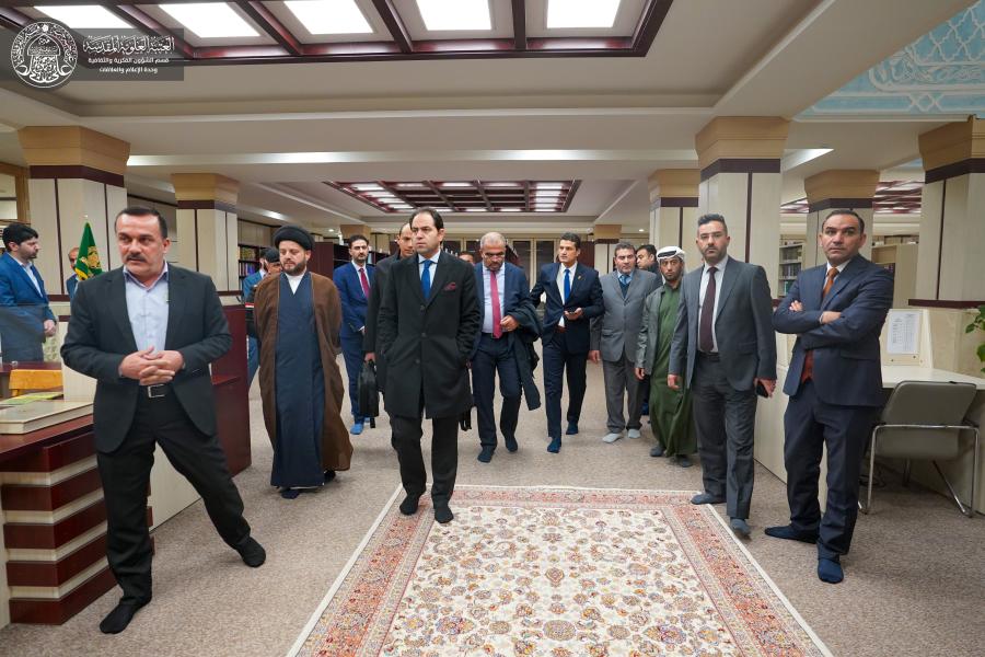 وفد مجلس حكماء المسلمين من مصر يزور مكتبة الروضة الحيدرية